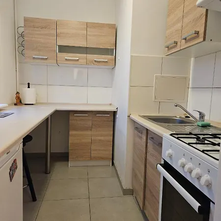 Aparmant Nearthesea Apartman *